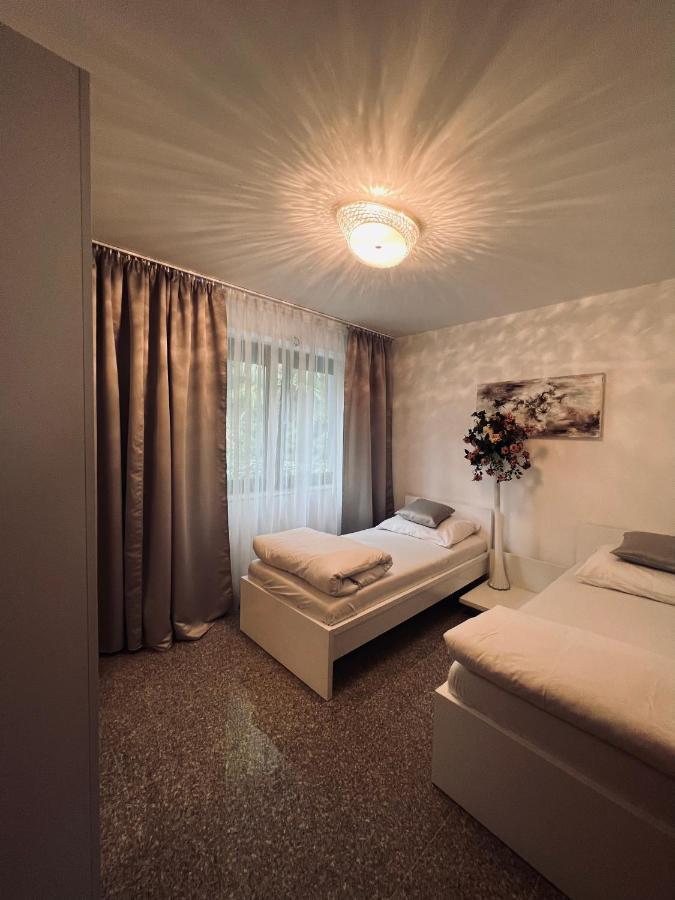 Koliba Apartments 2 Братислава Екстер'єр фото